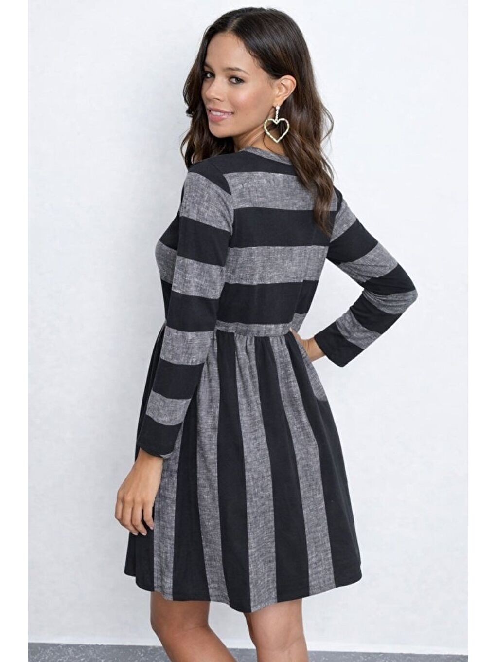 Siyah Kadın Uzun Kollu Bisiklet Yaka çizgili Desen Detaylı Süprem Mini Elbise-3