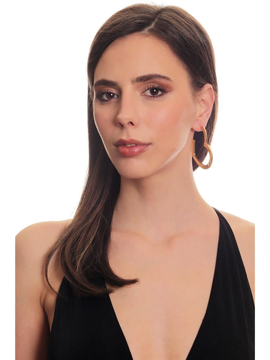 Sarı Kadın Altın Renk Lak Kaplama Çivili Model Burgulu Kalp Küpe-4