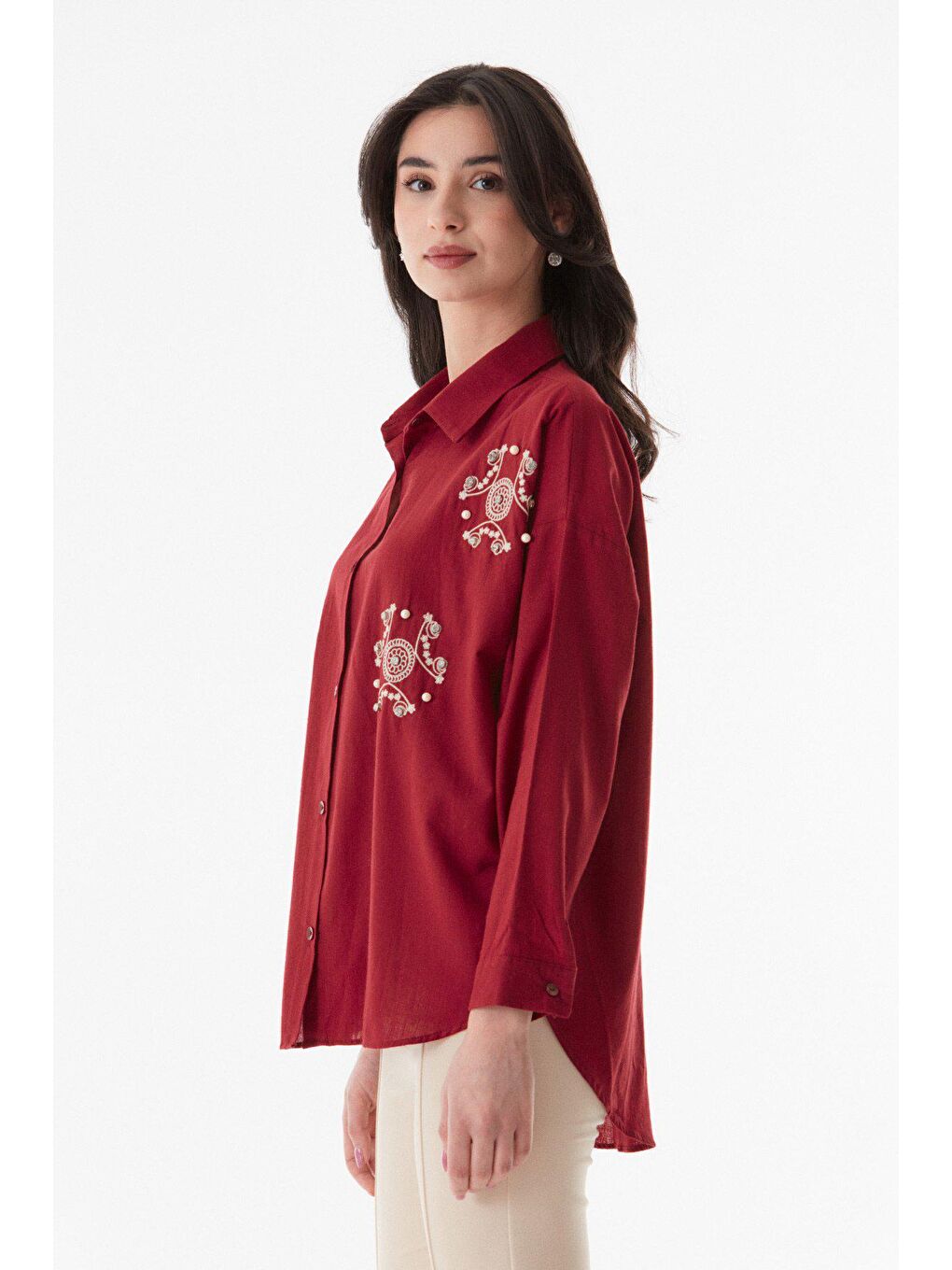 Bordo Nakışlı İncili Keten Gömlek-3