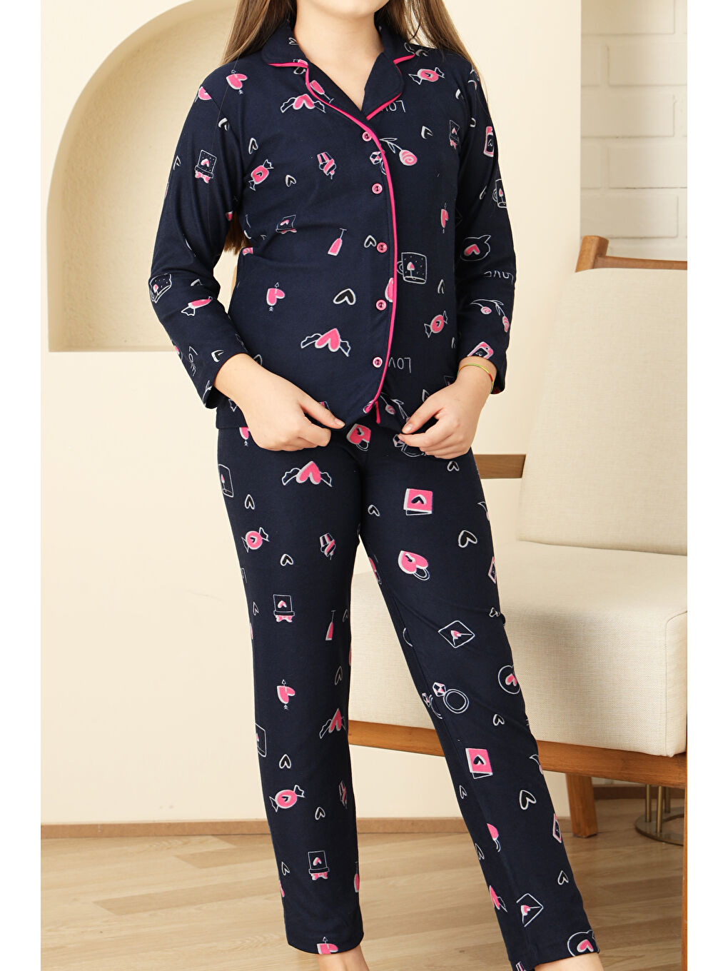 Lacivert Kız Çocuk Pat Yakalı-Baskılı ve Düğme Kapamalı-%100 Pamuk Pijama Takımı 12352-1