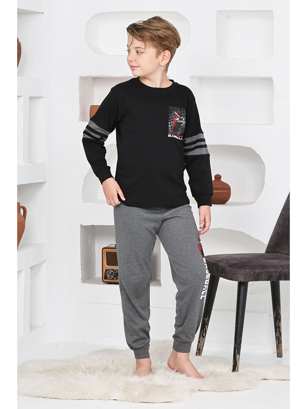 Siyah Erkek Çocuk Arkası Baskılı %100 Pamuk İnterlok Kumaş Pijama Takımı 12348