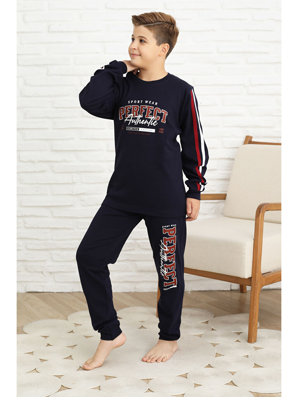 Lacivert Erkek Çocuk Kolları Şeritli %100 Pamuk İnterlok Kumaş Pijama Takımı 12351-3