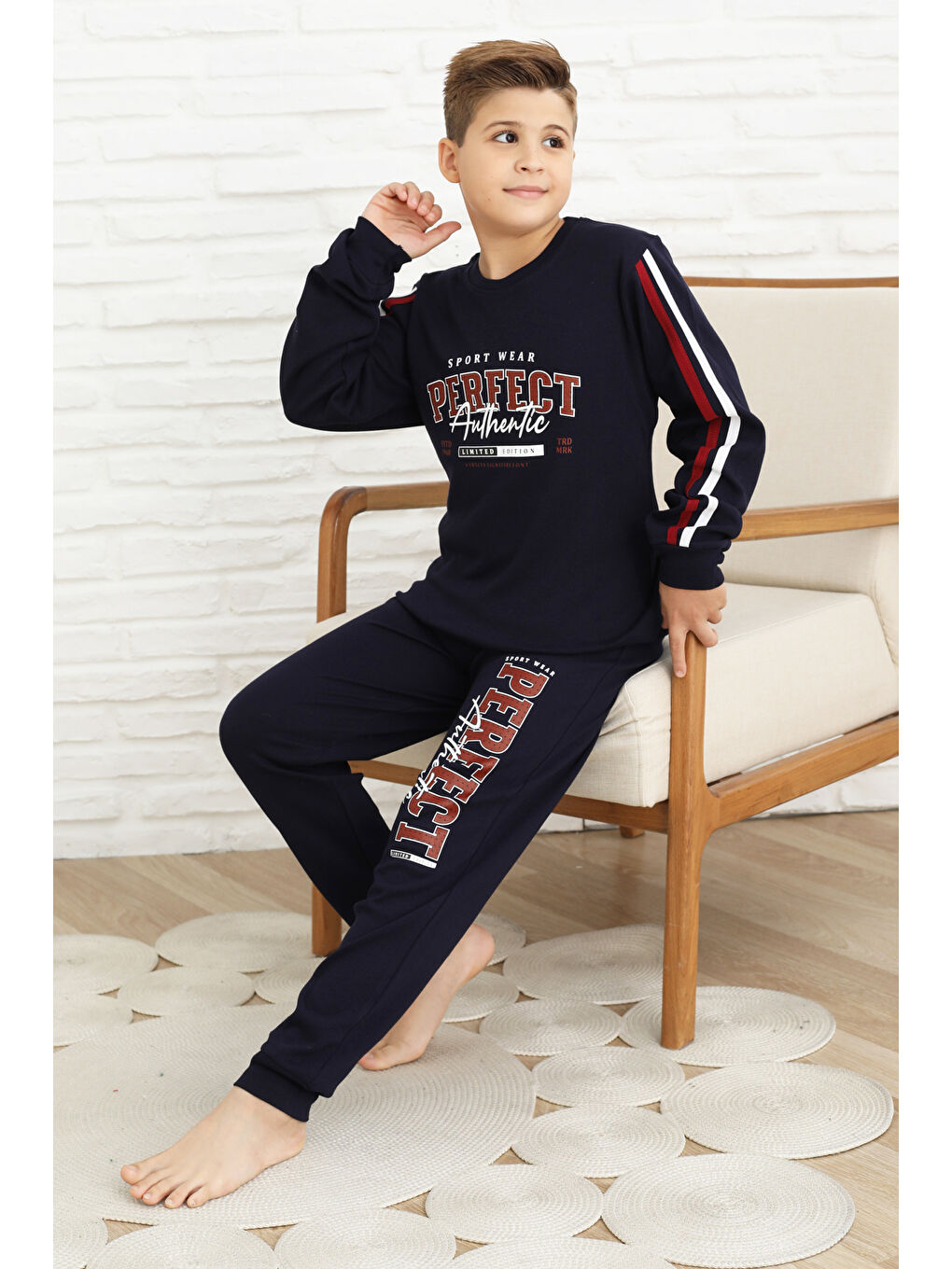 Lacivert Erkek Çocuk Kolları Şeritli %100 Pamuk İnterlok Kumaş Pijama Takımı 12351-4