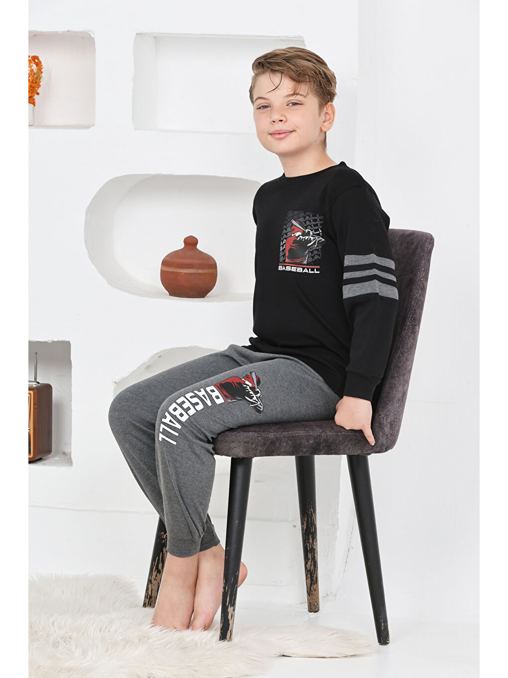 Siyah Erkek Çocuk Arkası Baskılı %100 Pamuk İnterlok Kumaş Pijama Takımı 12348-3