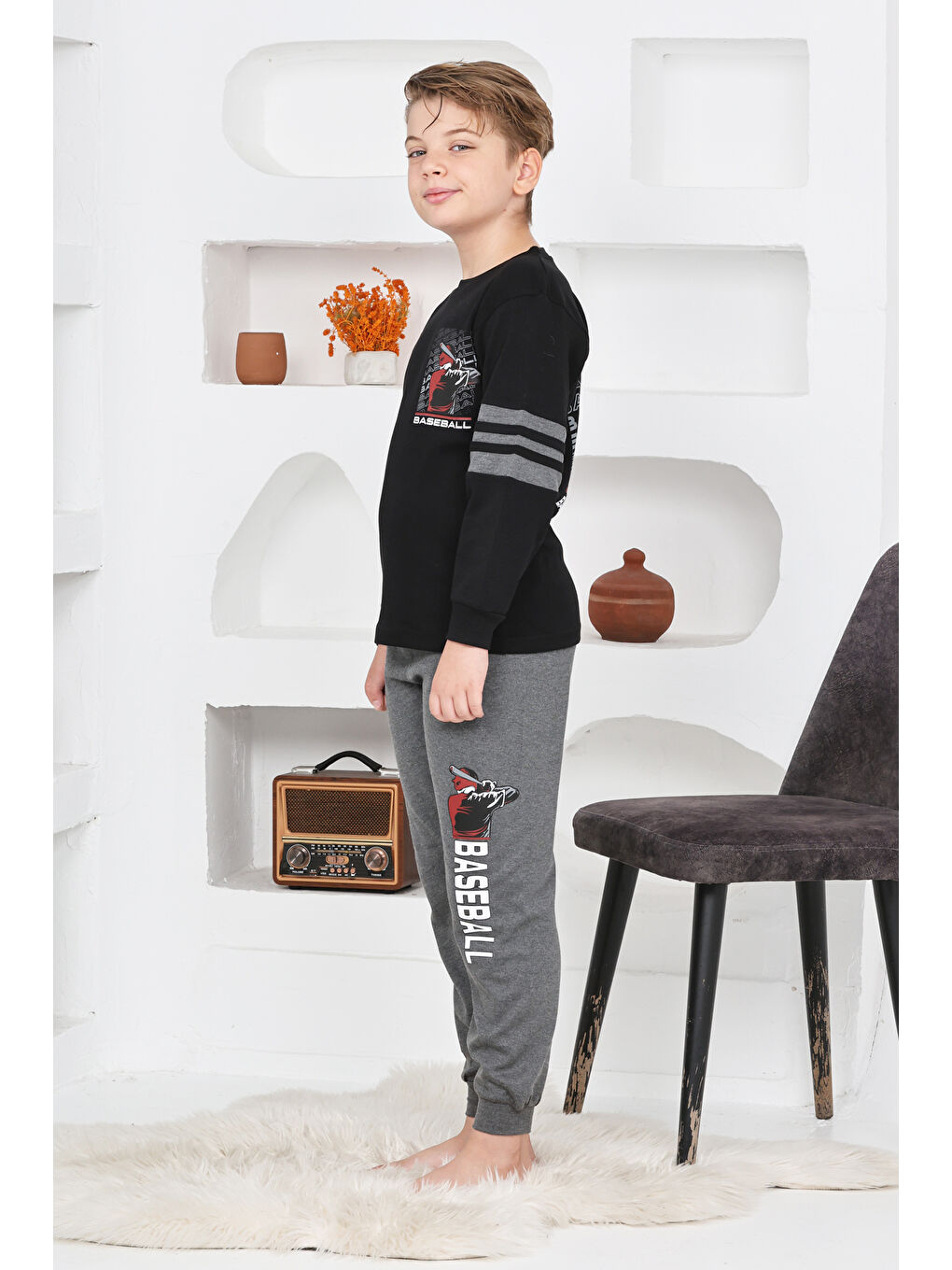 Siyah Erkek Çocuk Arkası Baskılı %100 Pamuk İnterlok Kumaş Pijama Takımı 12348-4