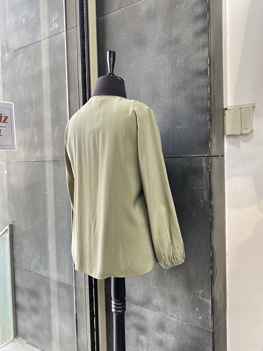 Yeşil Büyük Beden Önü Fırfırlı Modal Bluz Gömlek-4