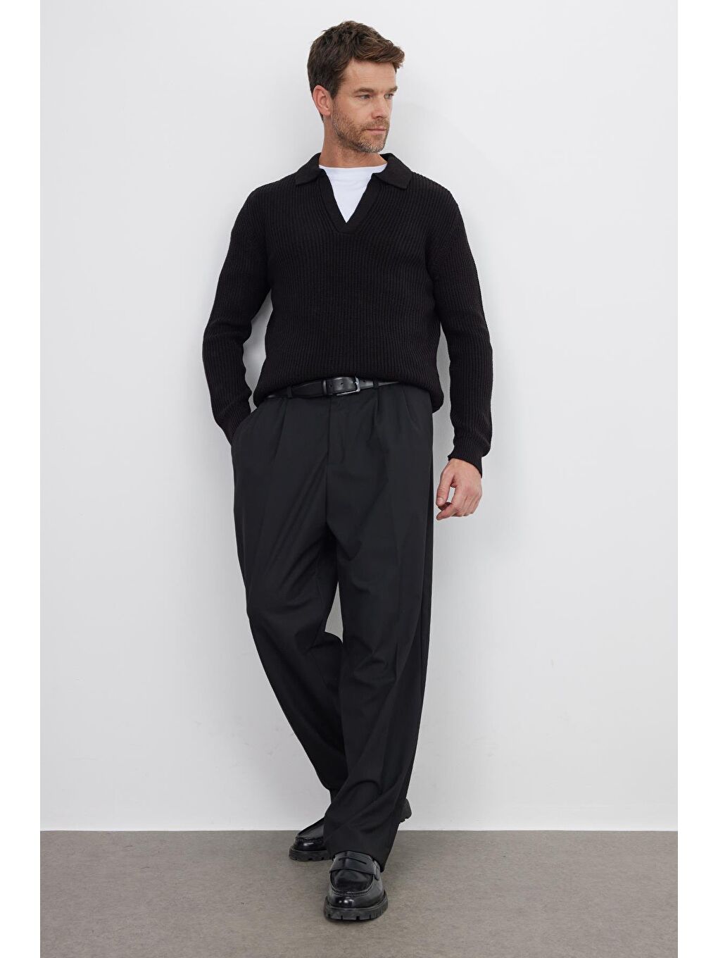 Erkek Slim Fit Dar Kesim Polo Yaka Siyah Kazak-3