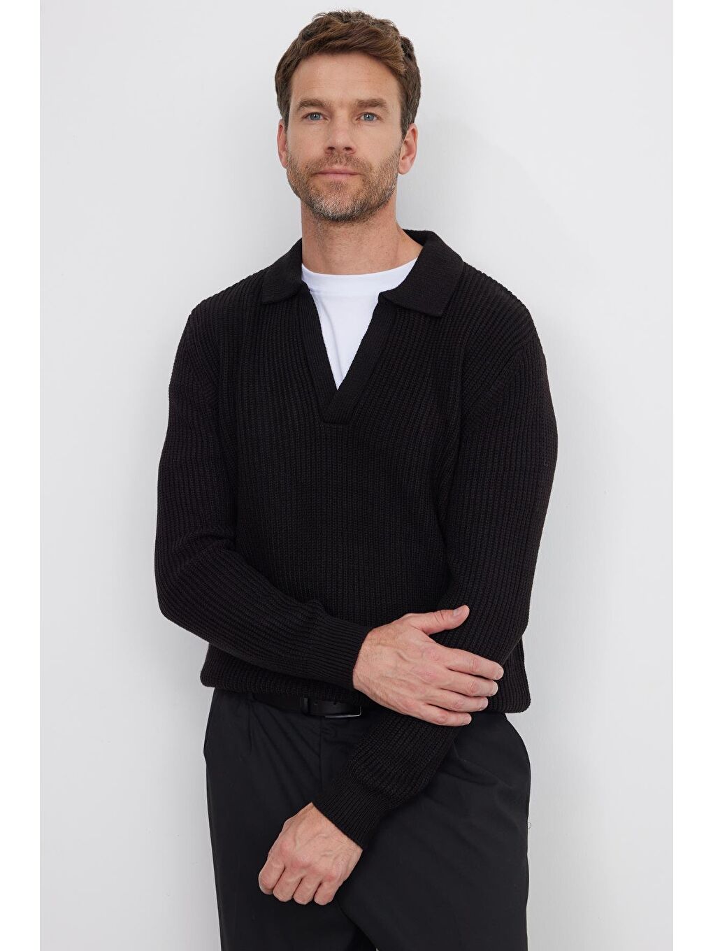 Erkek Slim Fit Dar Kesim Polo Yaka Siyah Kazak-4