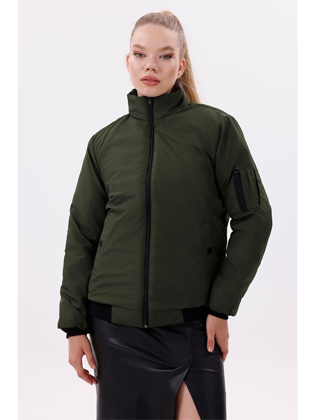 Haki Kadın Astarlı Dik Yaka Mevsimlik Su Ve Rüzgar Geçirmez Mont-3