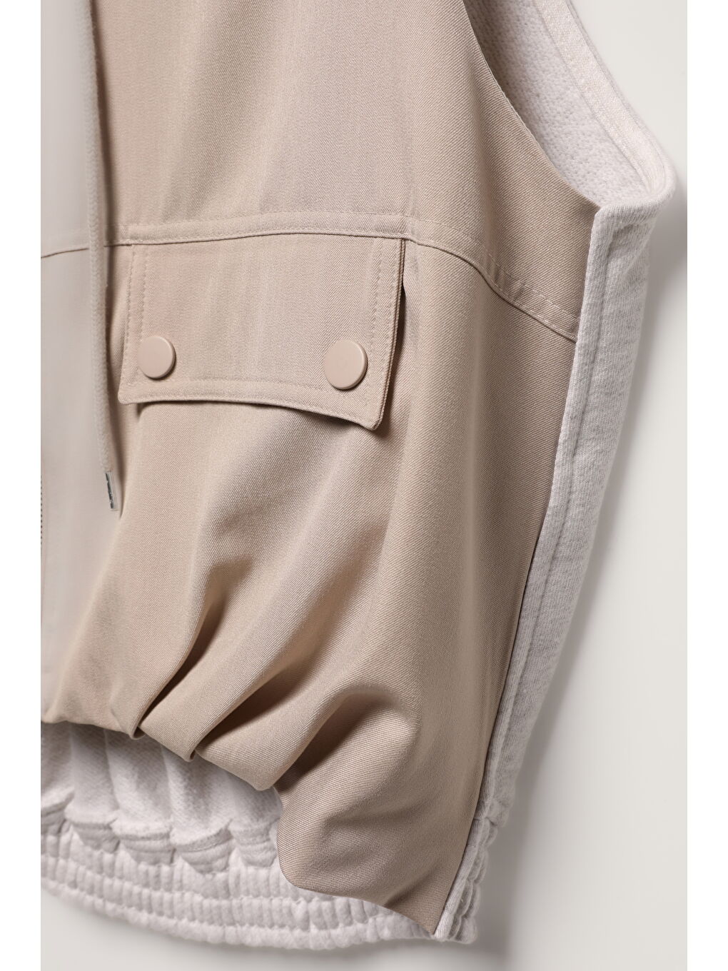 Kapüşonlu Büyük Cepli Yelek Ceket Bej-1