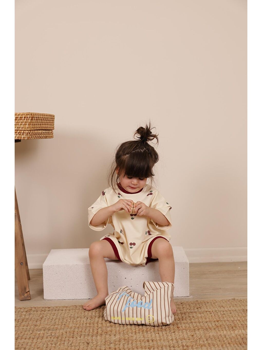 Bej Kiraz Baskılı Oversize Tulum-1