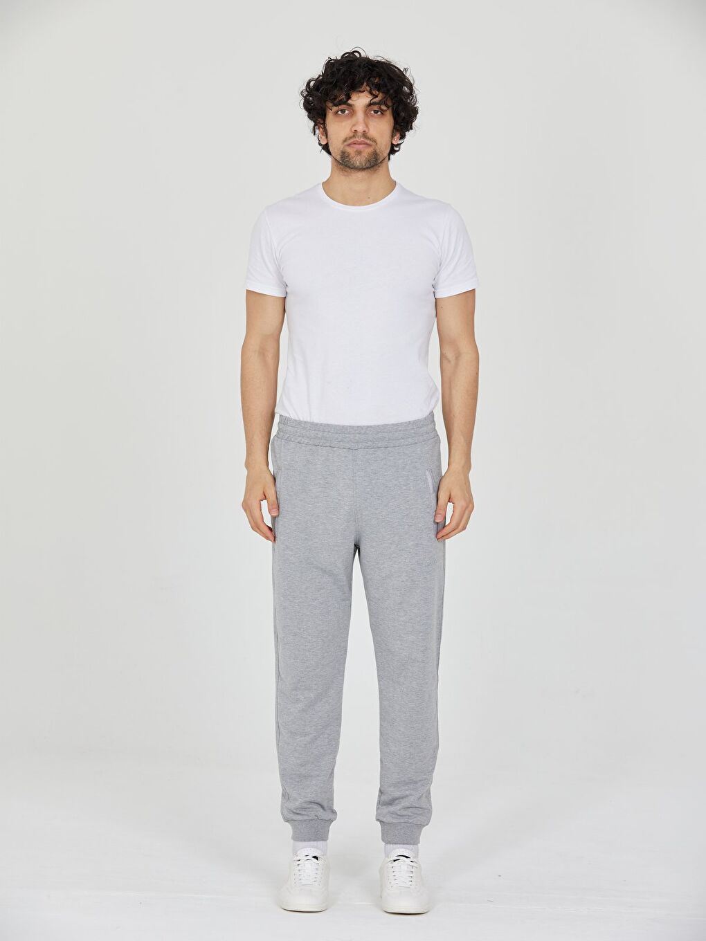 Gri Erkek Eşofman Altı Fermuarlı Cepli Slim Fit Paça Ribanalı Spor Eşofman