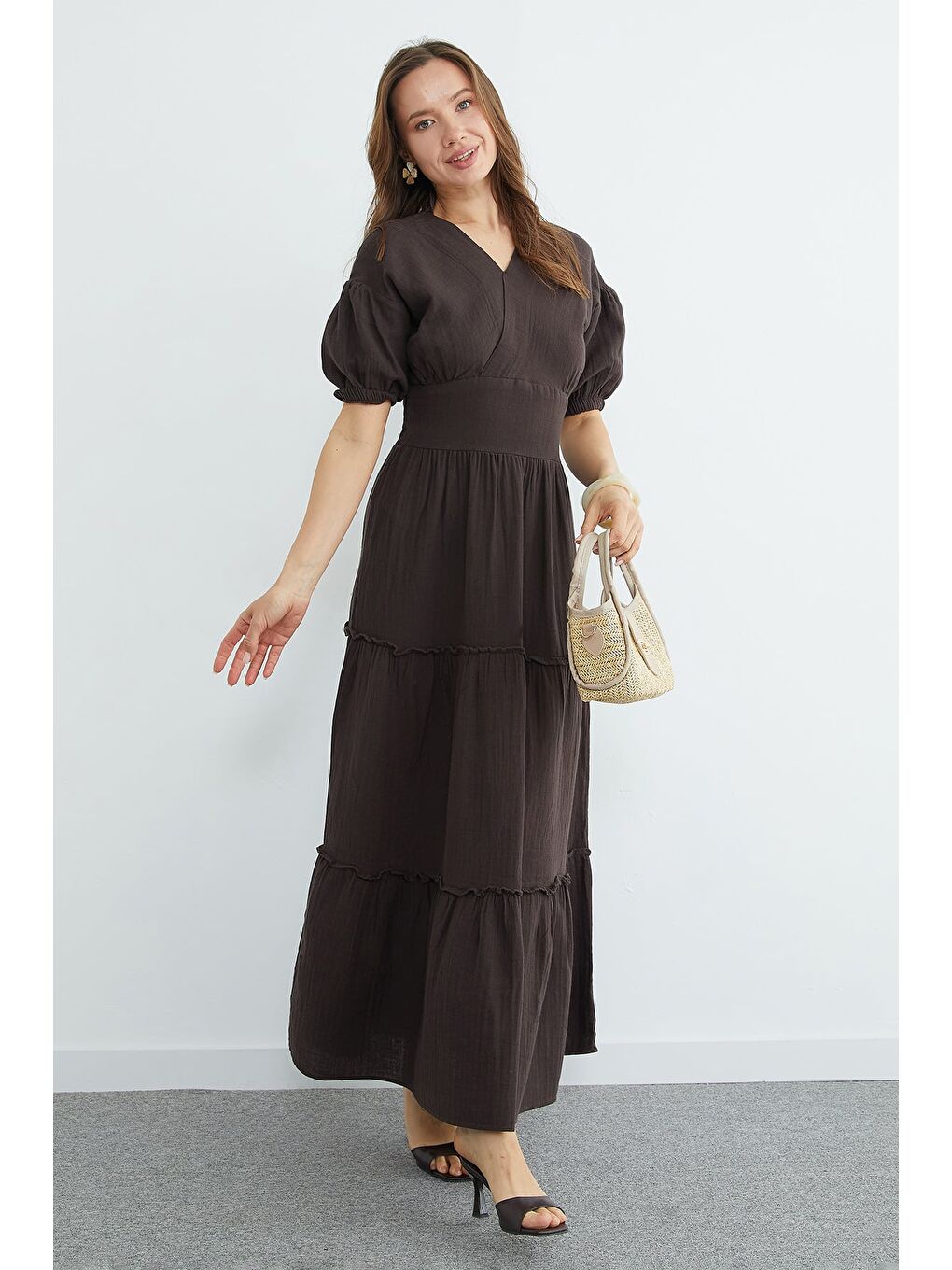 Kahverengi Beli Gipeli Müslin Kumaş Maxi Boy Elbise-2