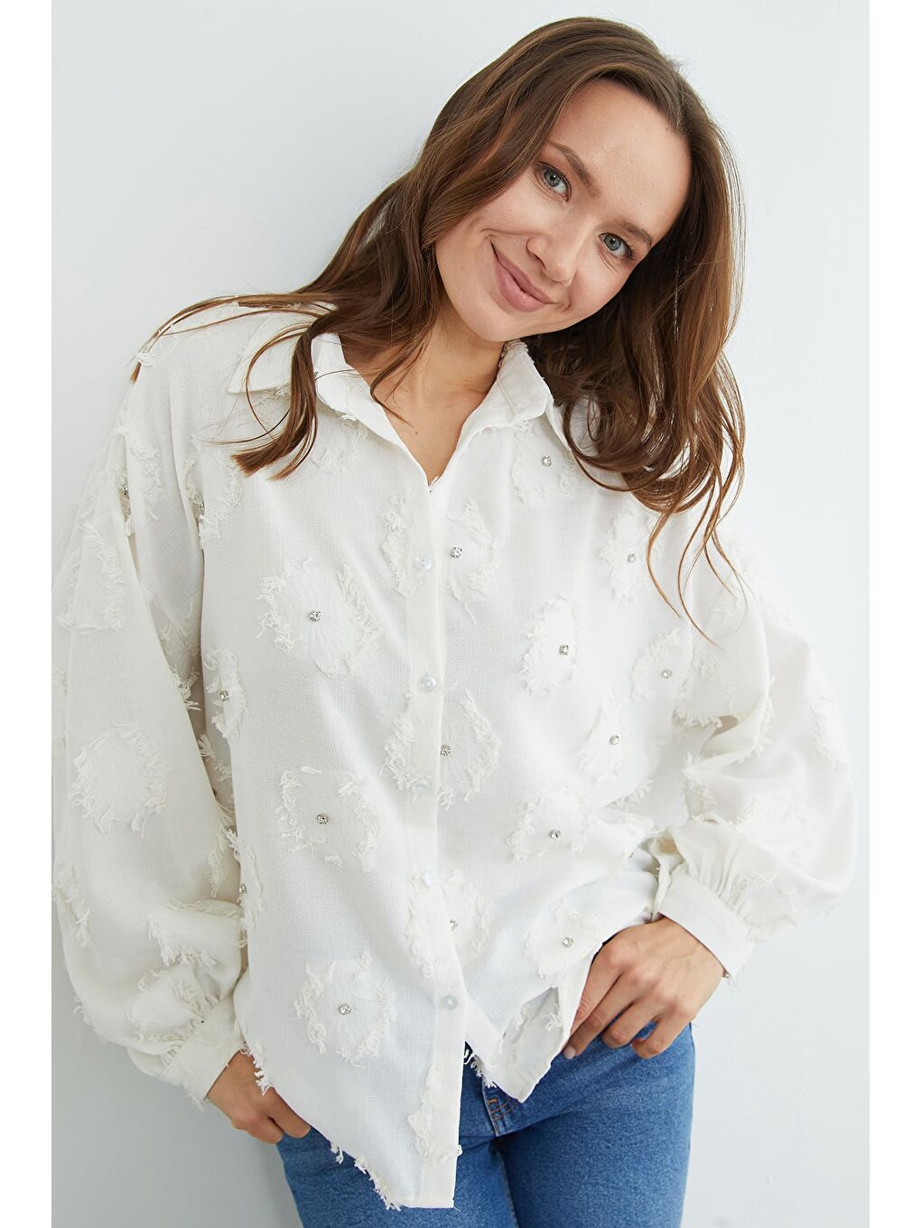 Ekru Püsküllü Taş işlemeli Salaş Gömlek