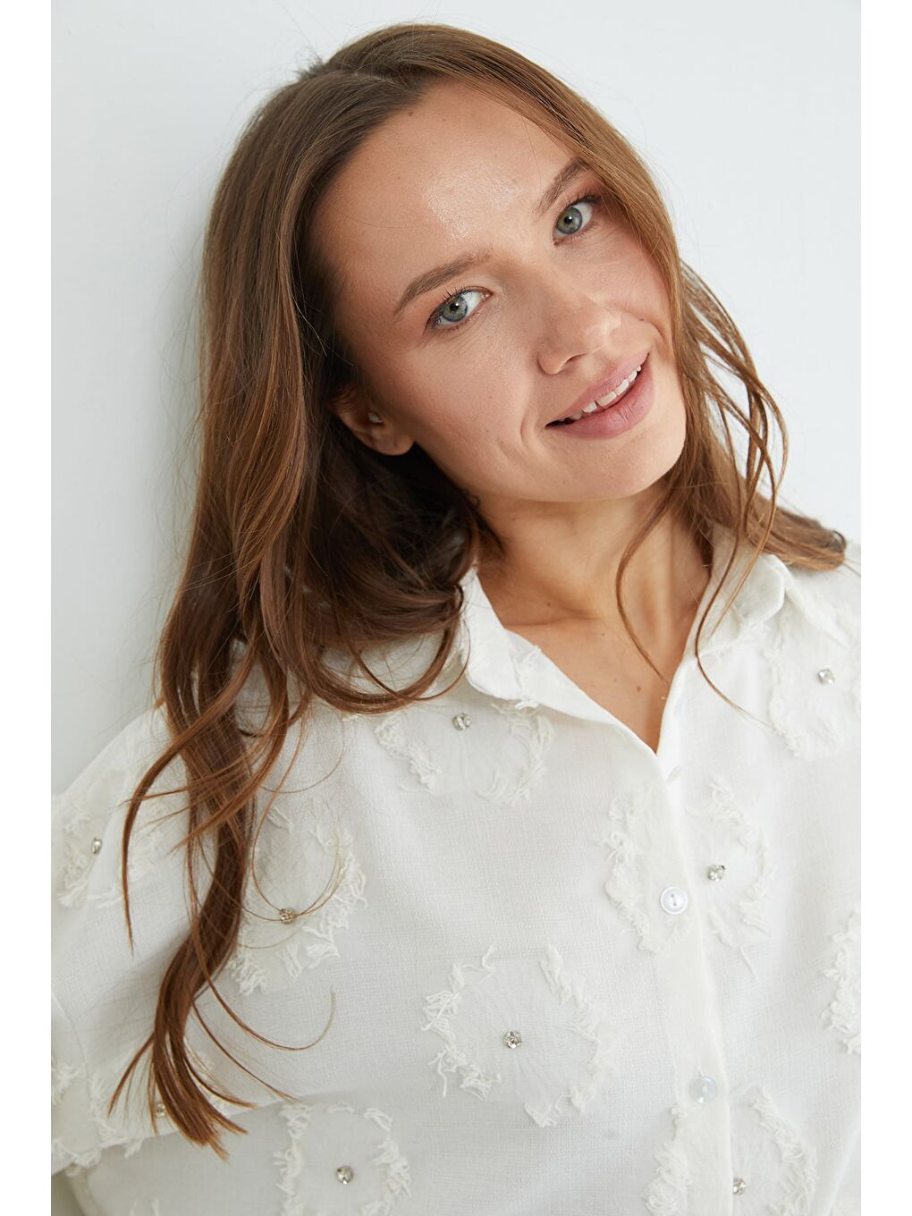 Ekru Püsküllü Taş işlemeli Salaş Gömlek-4