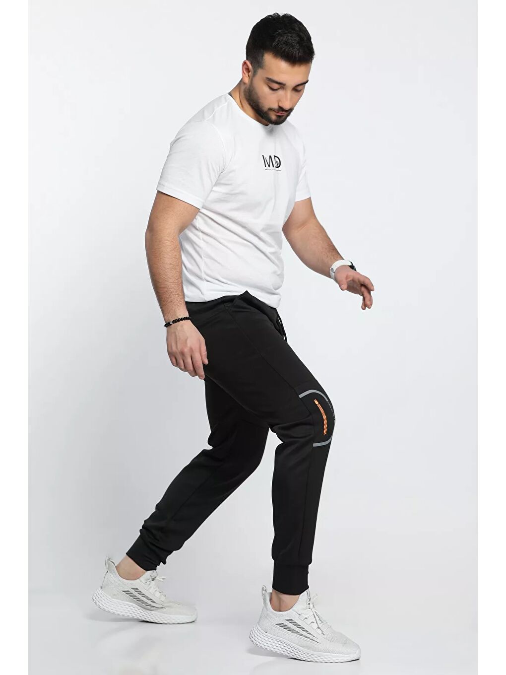 Siyah Bel Ve Paça Lastikli Cep Detaylı Baskılı Erkek Scuba Eşofman Altı-2