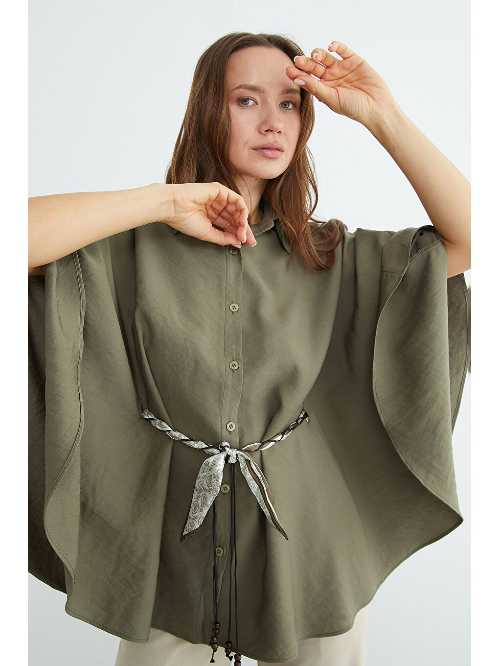 Haki Kemer Detaylı Düğmeli Panço-2