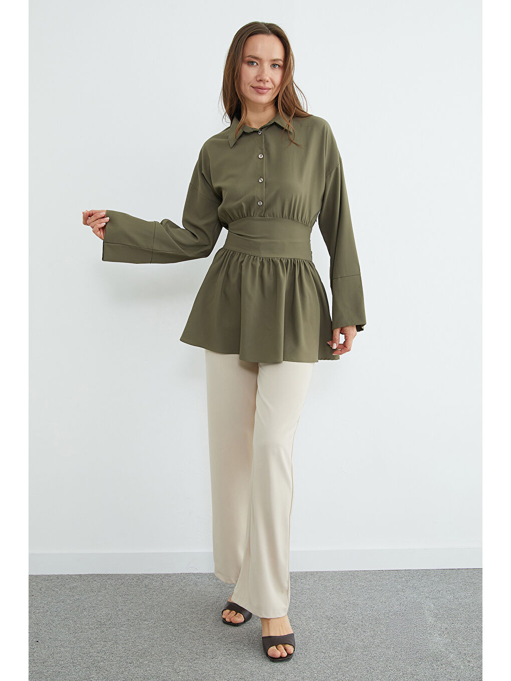 Haki Fullamodest Kuşaklı Yarım Düğmeli Gömlek-1