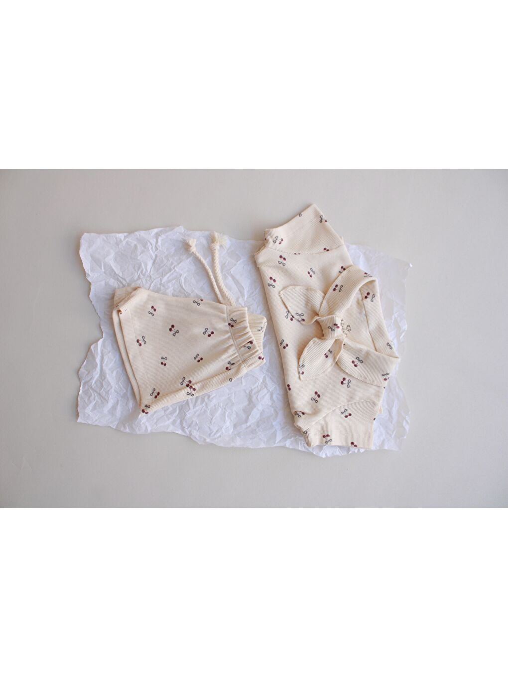 Ekru Cherry Baskı Kaşkorse Yaka Bağlamalı Takım-7