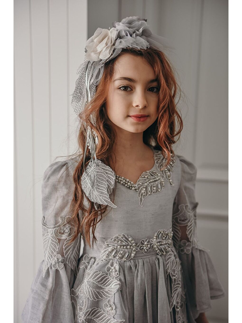 Gri Özel Tasarım Uzun Kız Çocuk Abiye Elbise, Taç Aksesuarlı, Doğum Günü Elbisesi_M2050-2