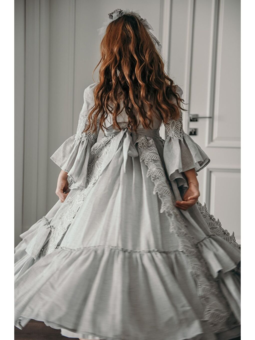 Gri Özel Tasarım Uzun Kız Çocuk Abiye Elbise, Taç Aksesuarlı, Doğum Günü Elbisesi_M2050-6