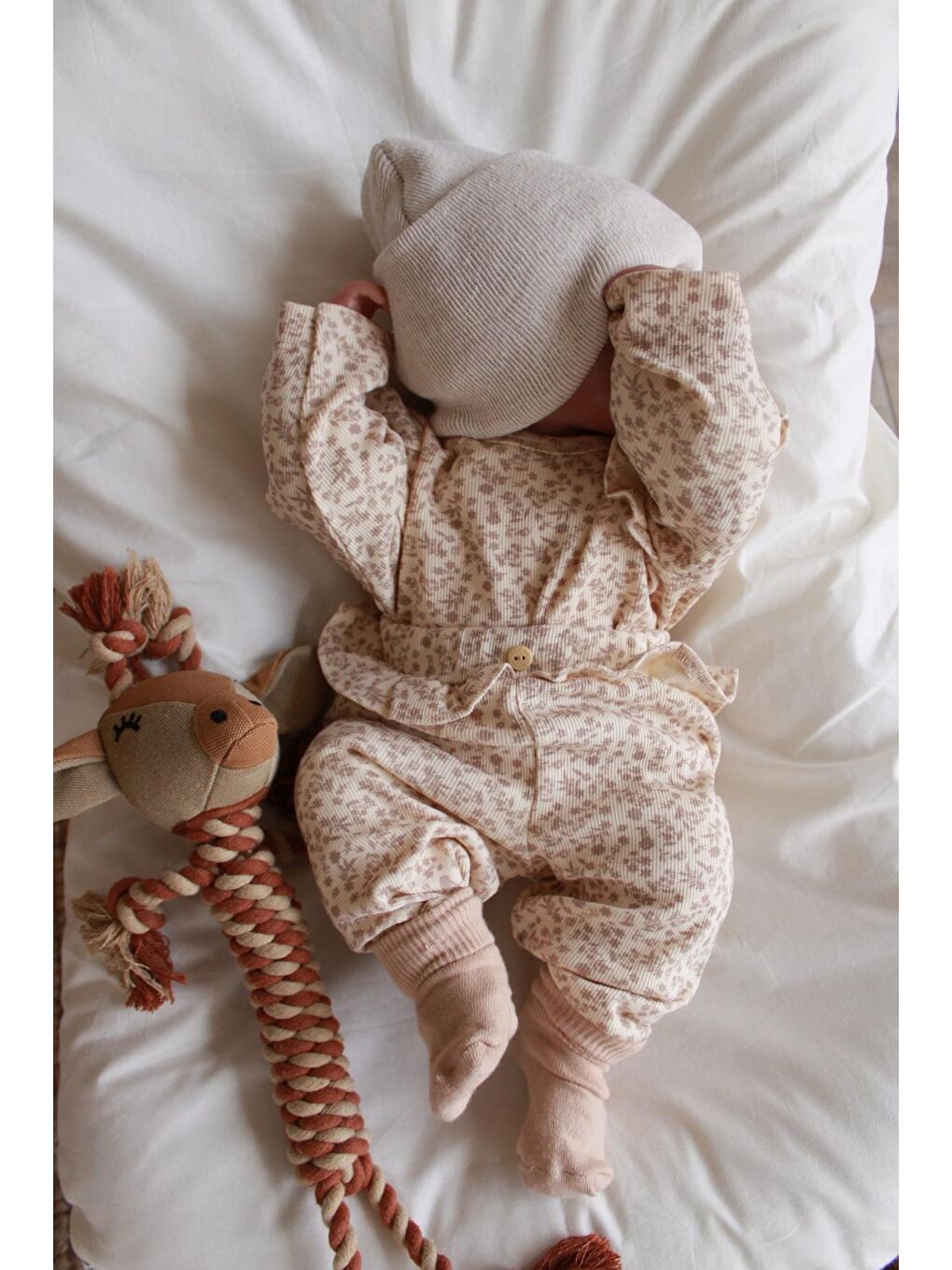 Kahverengi Kahve Çiçek Baskılı Kaşkorse Fırfırlı Alt Üst Takım-1