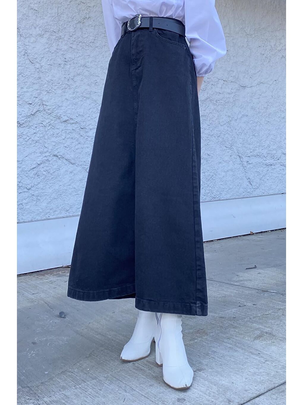 Önü Fermuarlı Jean Etek Siyah-2