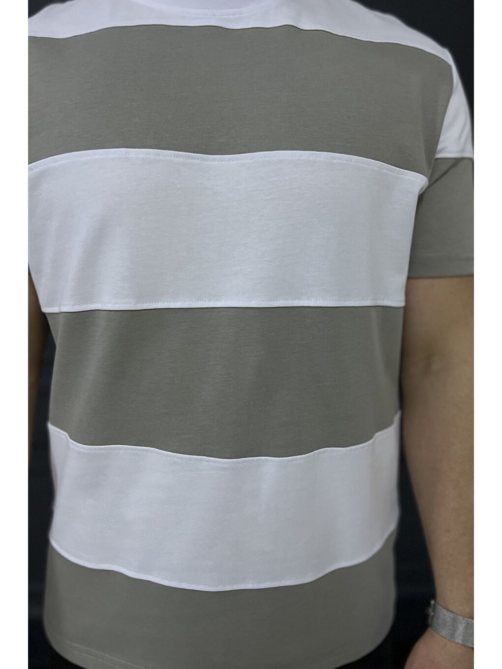 Beyaz Bisiklet Yaka Parçalı Erkek Tişört-3