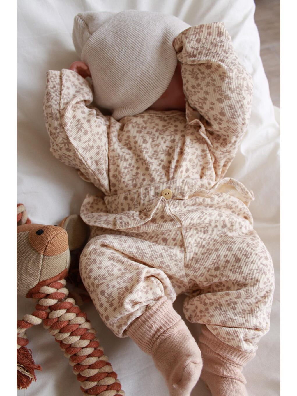 Kahverengi Kahve Çiçek Baskılı Kaşkorse Fırfırlı Alt Üst Takım-2