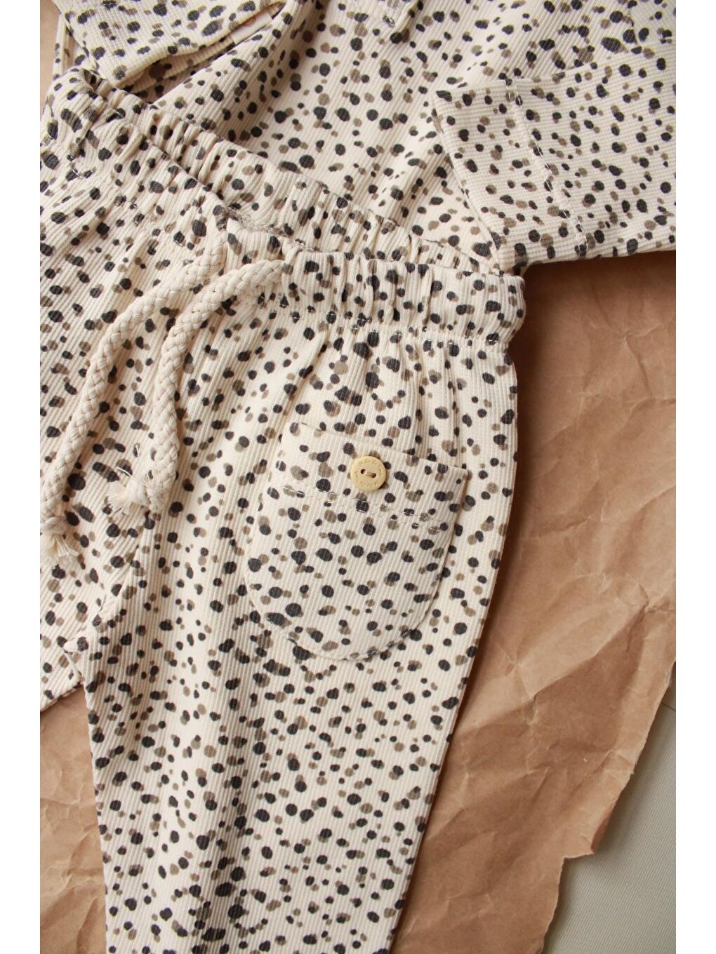 Kahverengi Puantiye Unisex Cepli Omuz Patlı Alt Üst Takım-8