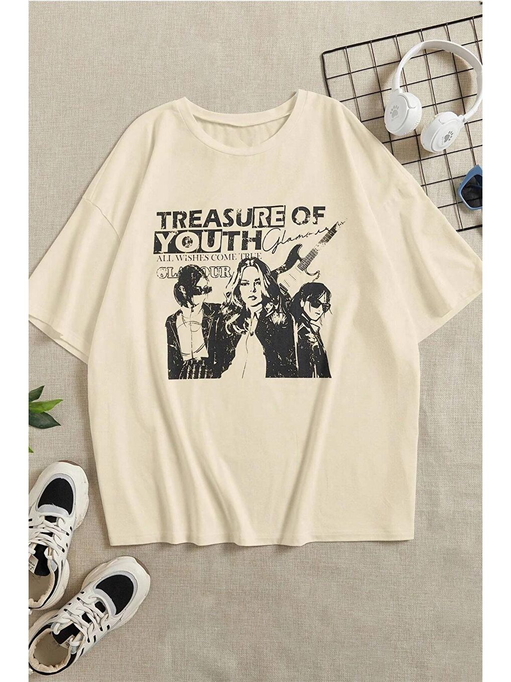 uyguntarz Bej Unisex Treasure Of Youth Baskılı Tasarım Tshirt