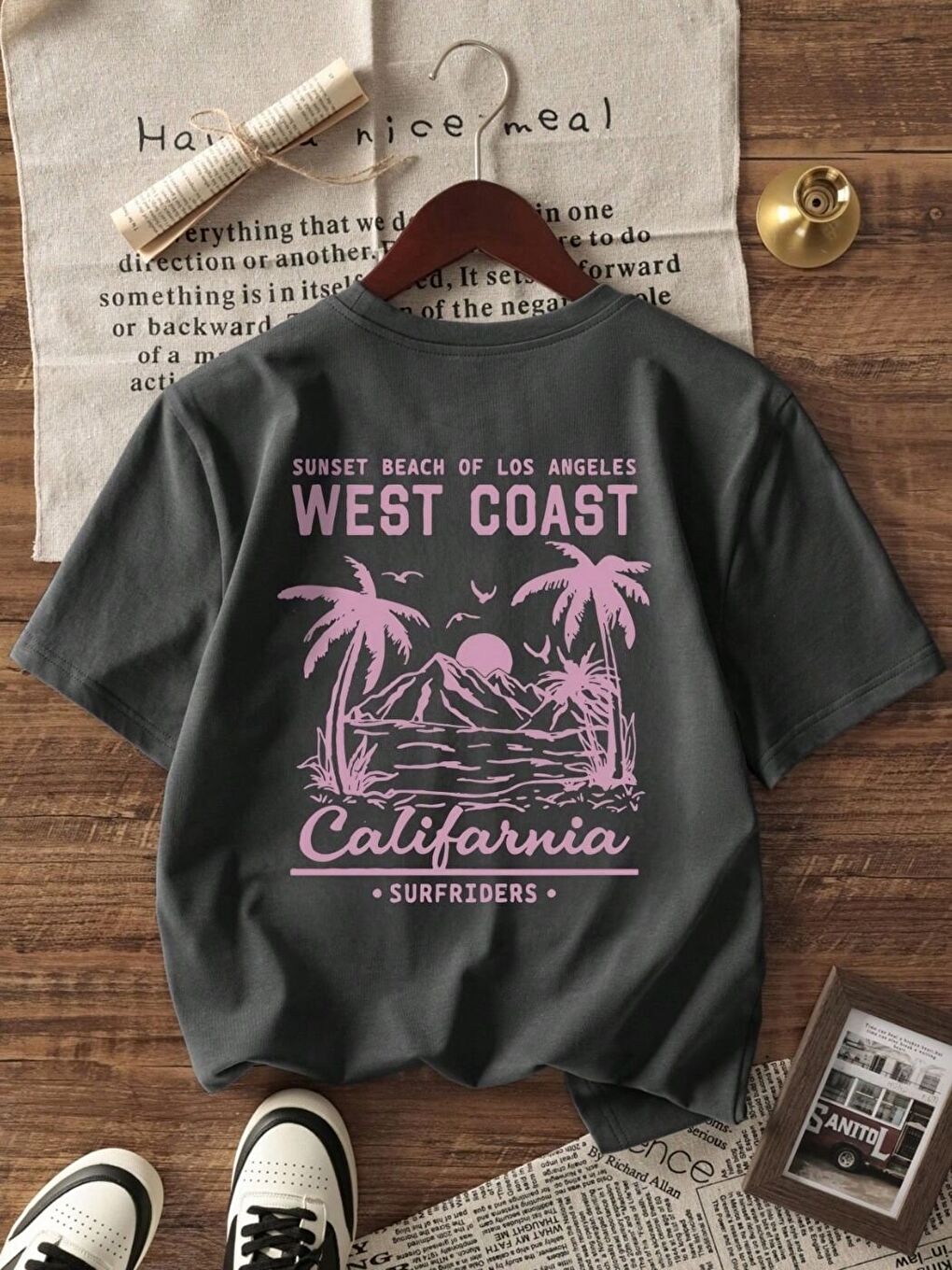 Gri Kadın Füme West Coast Calif Baskı Regular Fit Tişört-1