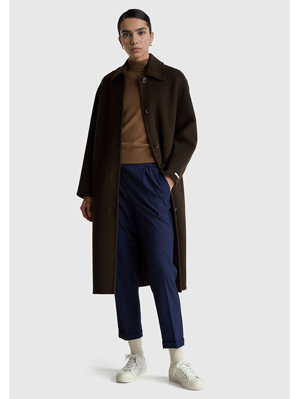 Kadın Lacivert Viskoz Karışımlı Yanı ve Arkası Büzgülü Kıvrık Paça Pantolon-4