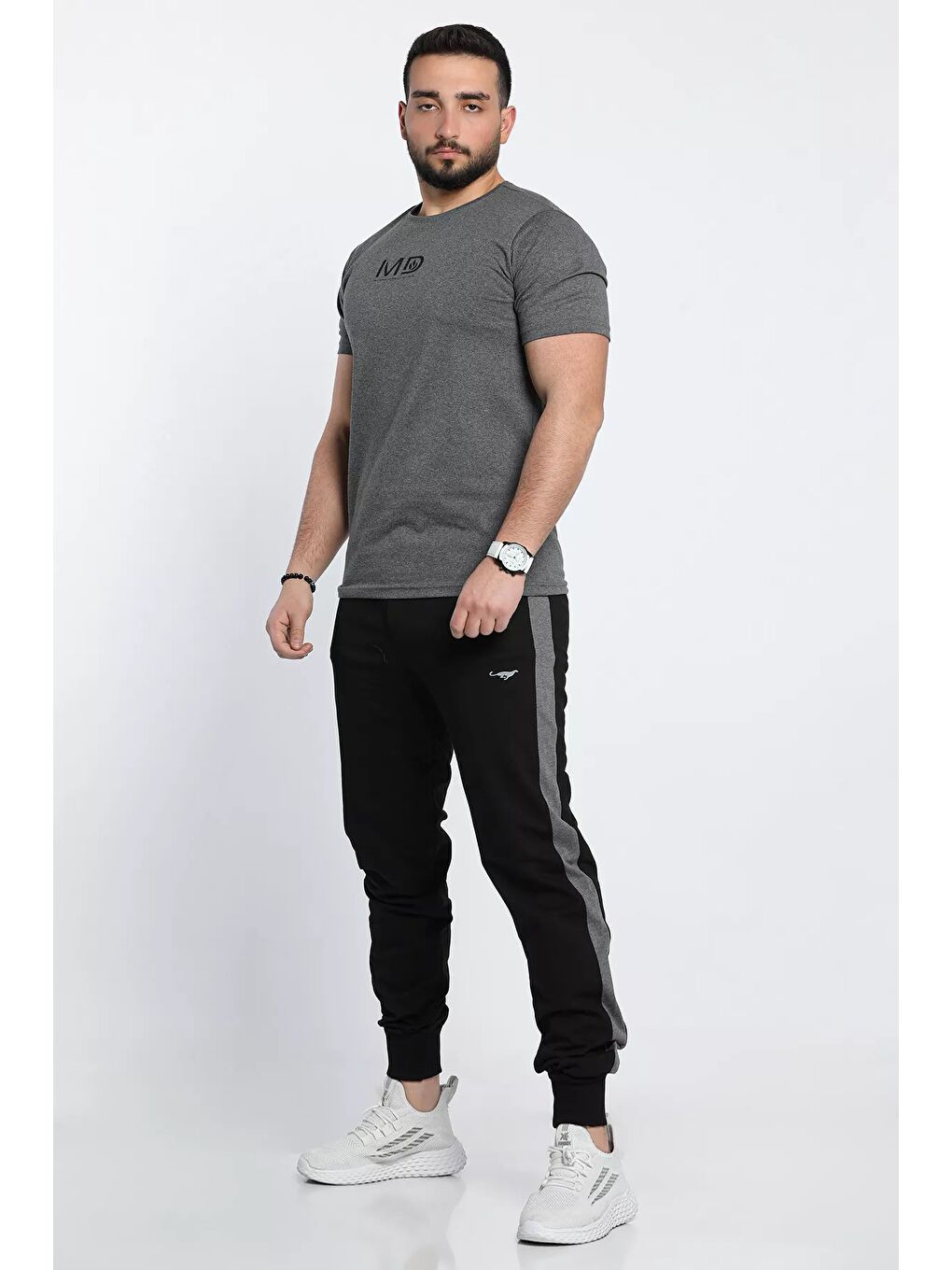 Siyah Yan Şerit Detaylı Bel Ve Paça Lastikli Erkek Eşofman Altı-1