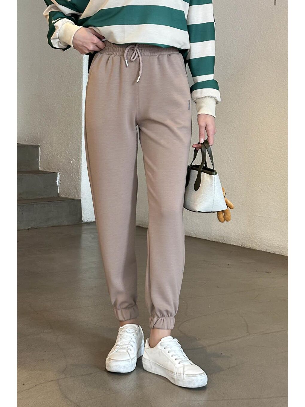 Kahverengi Modal Kumaş Paça Lastik Detay Eşofman Soft Kahve-3