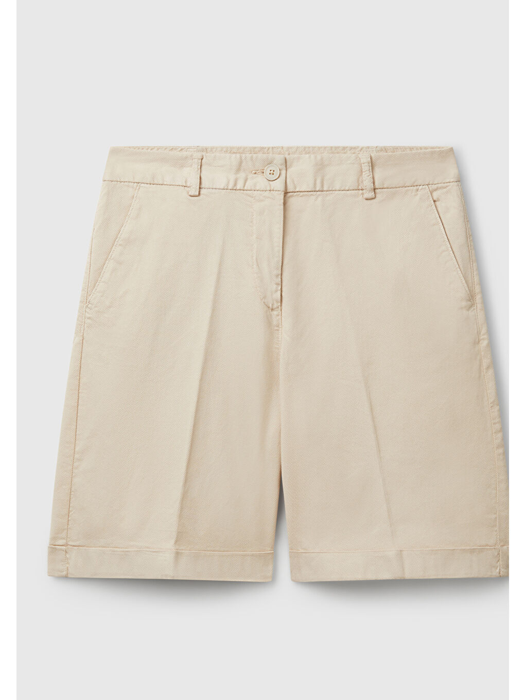 Bej Kadın Taş Pamuk Karışımlı Önü Düğmeli Regular Fit Bermuda Şort
