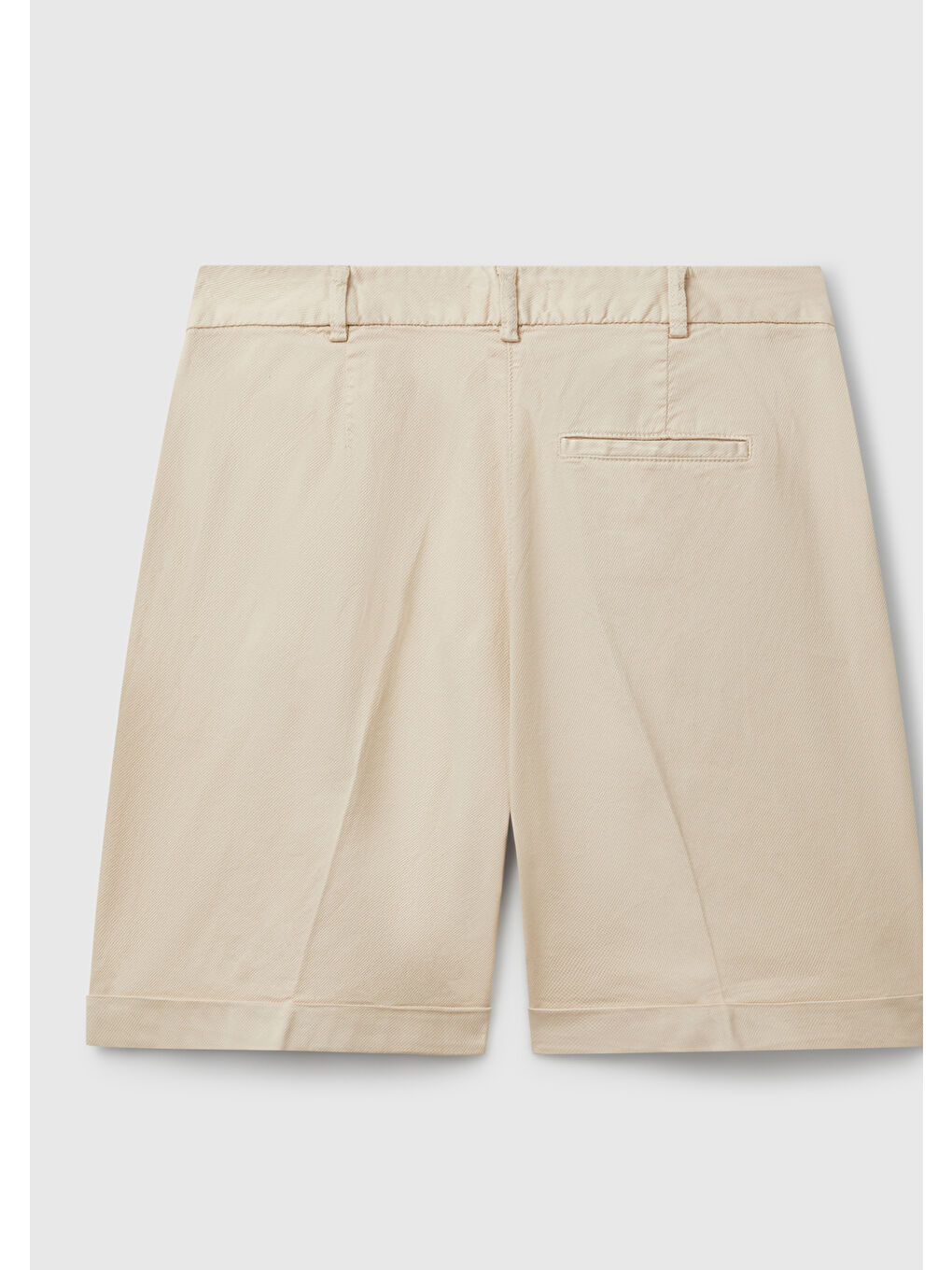 Bej Kadın Taş Pamuk Karışımlı Önü Düğmeli Regular Fit Bermuda Şort-1