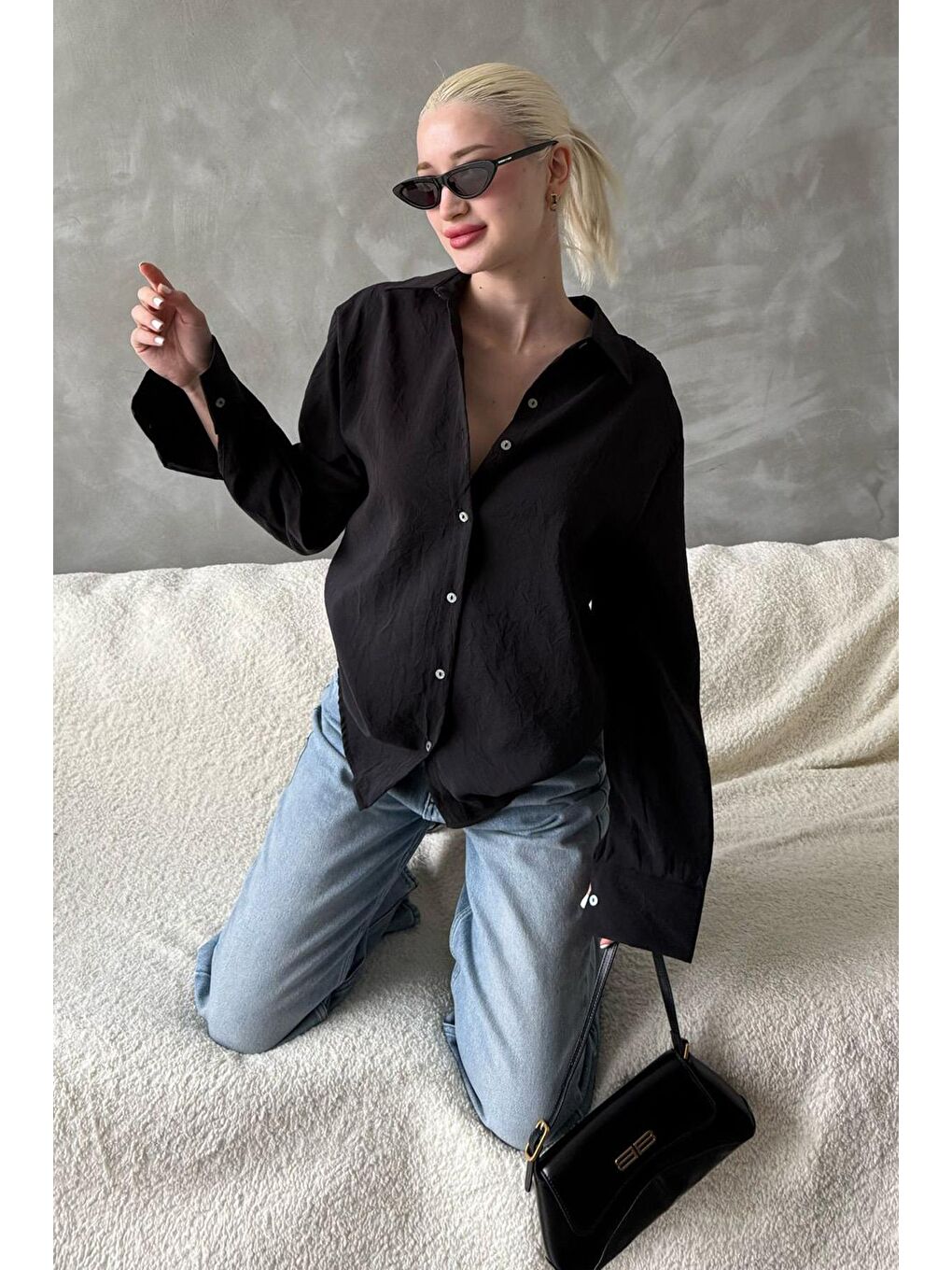 Siyah Kırışık Desen Kadın Gömlek Mg2313