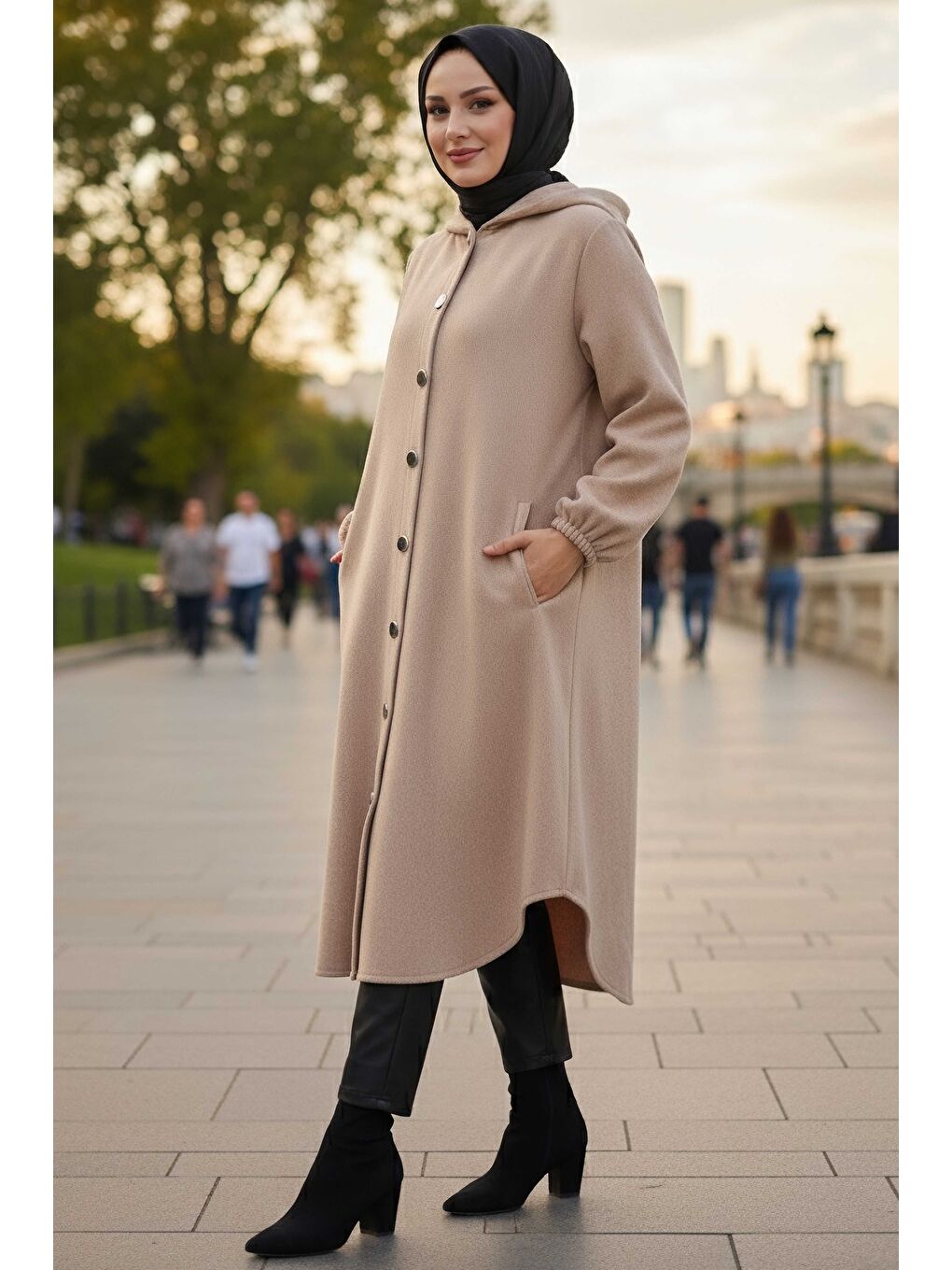 Düğmeli Bileği Lastikli Kaşe Bej - 28027-BEJ-2