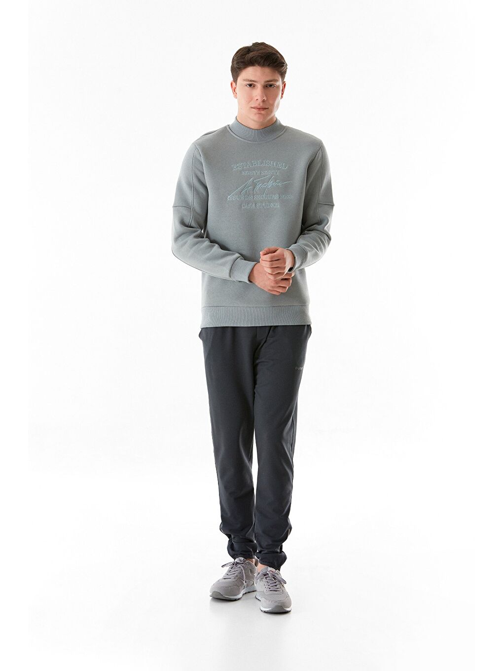 Fullamoda Gri 3 İplik Yazı Nakışlı Dik Yaka Sweatshirt - 2