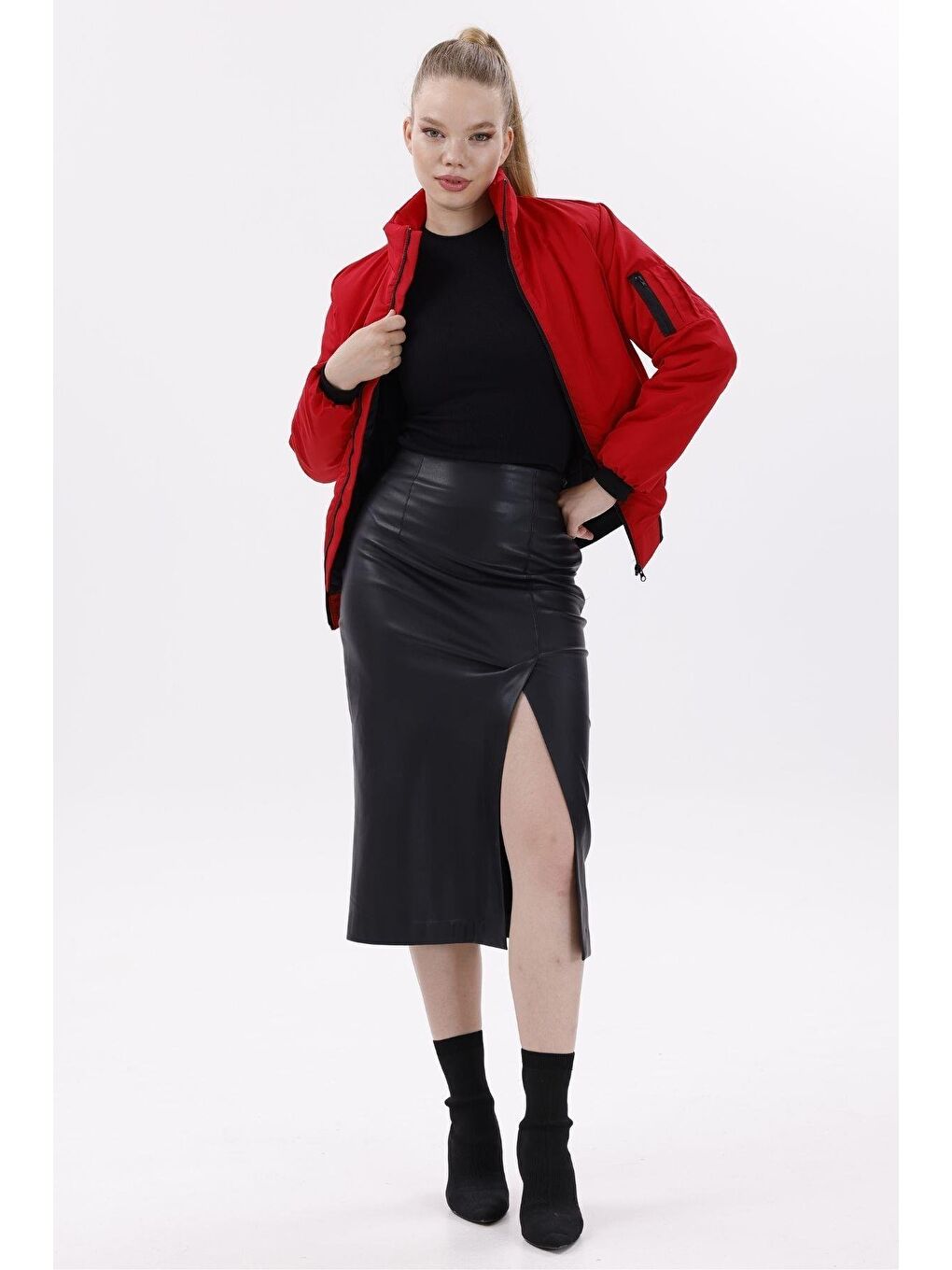 Kırmızı Kadın Astarlı Dik Yaka Mevsimlik Su Ve Rüzgar Geçirmez Mont-2