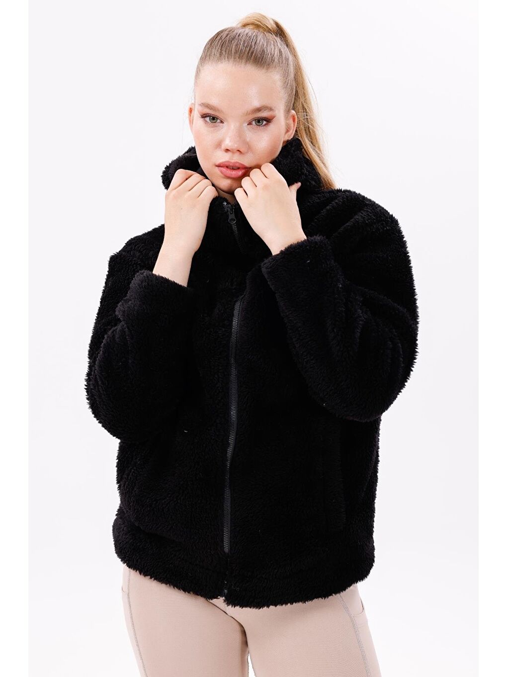 Siyah Kadın Pelüş Rüzgar Geçirmez Welsoft Çift Kapüşonlu Kışlık Mont-2