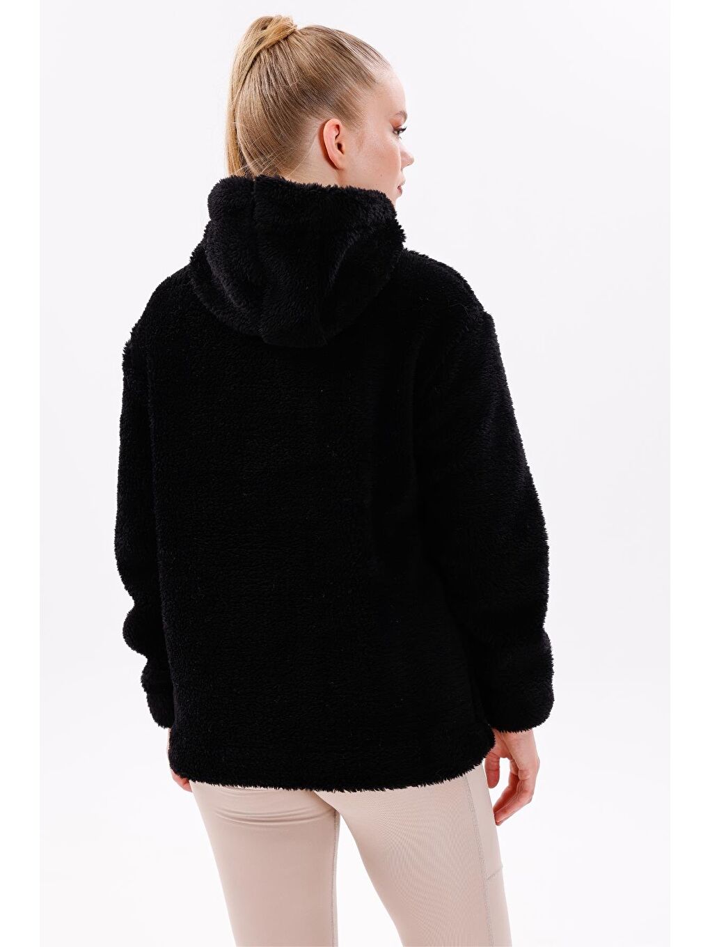 Siyah Kadın Pelüş Rüzgar Geçirmez Welsoft Çift Kapüşonlu Kışlık Mont-5
