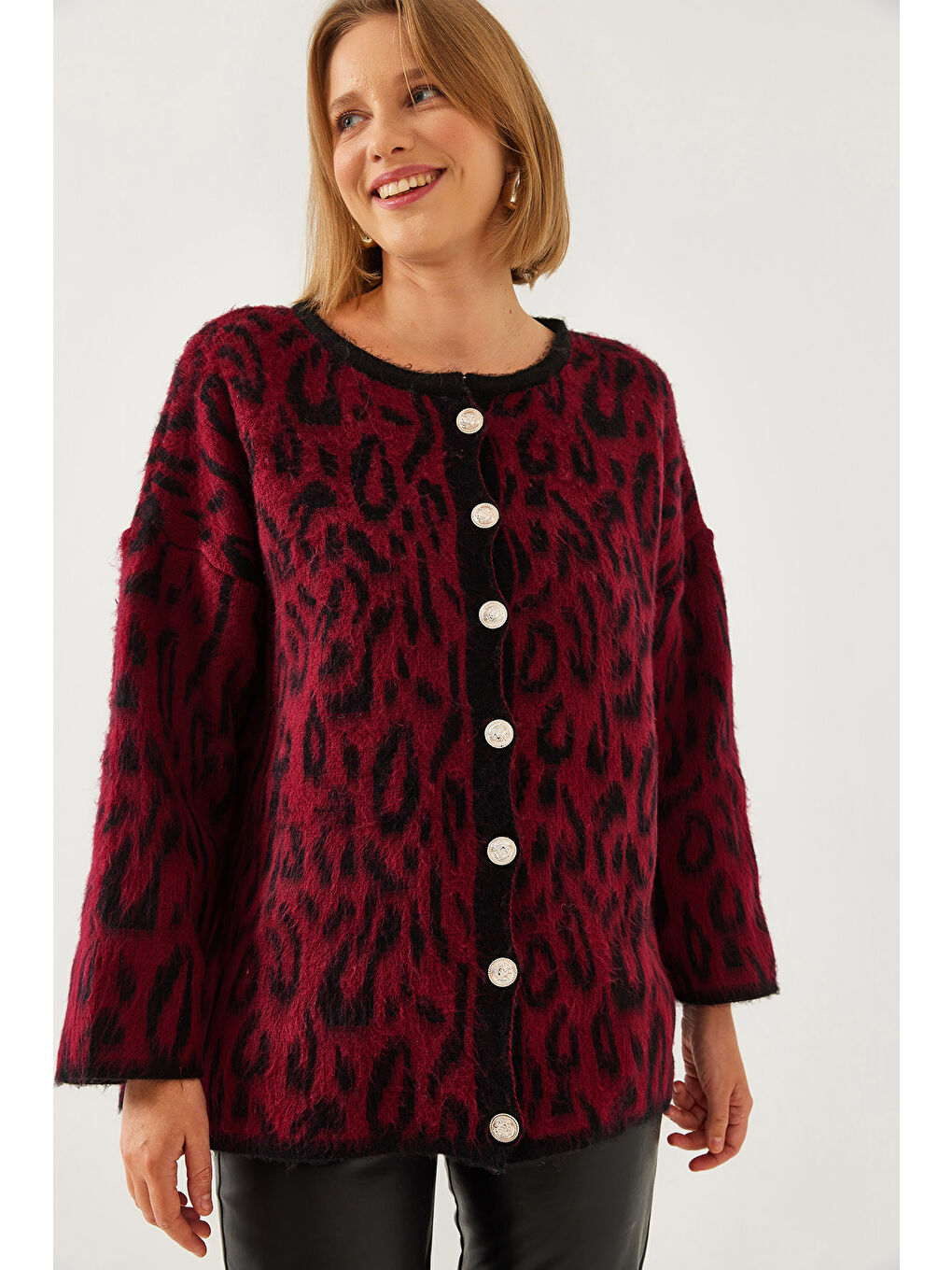Bordo Kadın Leopar Desenli Oversize Triko Hırka