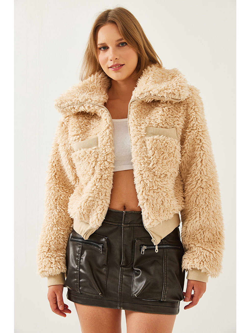 Kahverengi Kadın Balıkçı Yaka Beli Lastikli Pelüş Mont-5