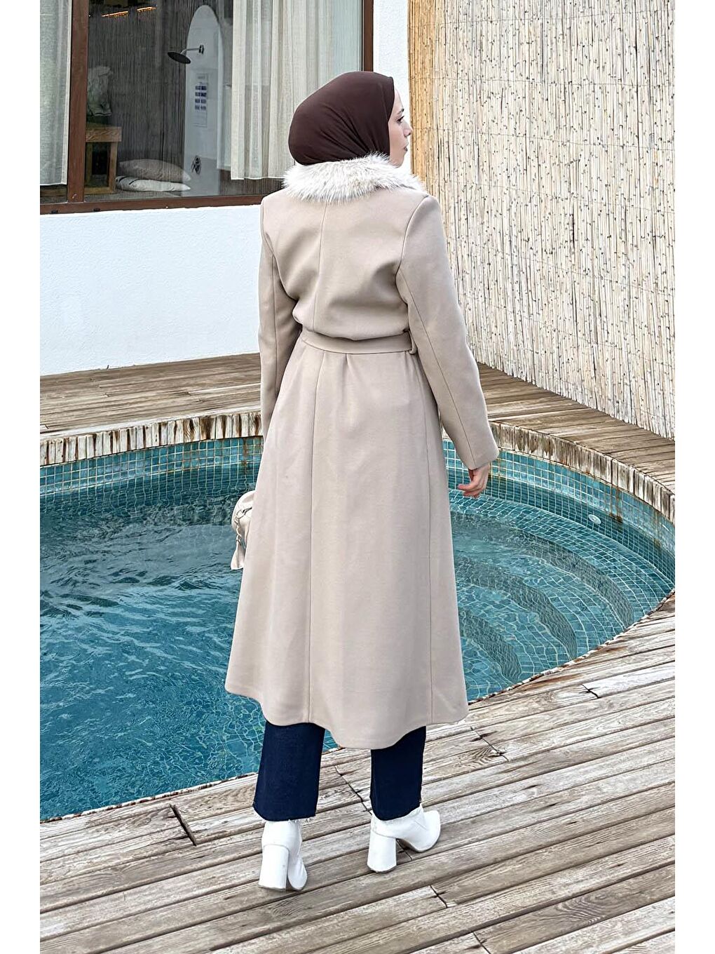 Kürk Yakalı Kaban Bej-3