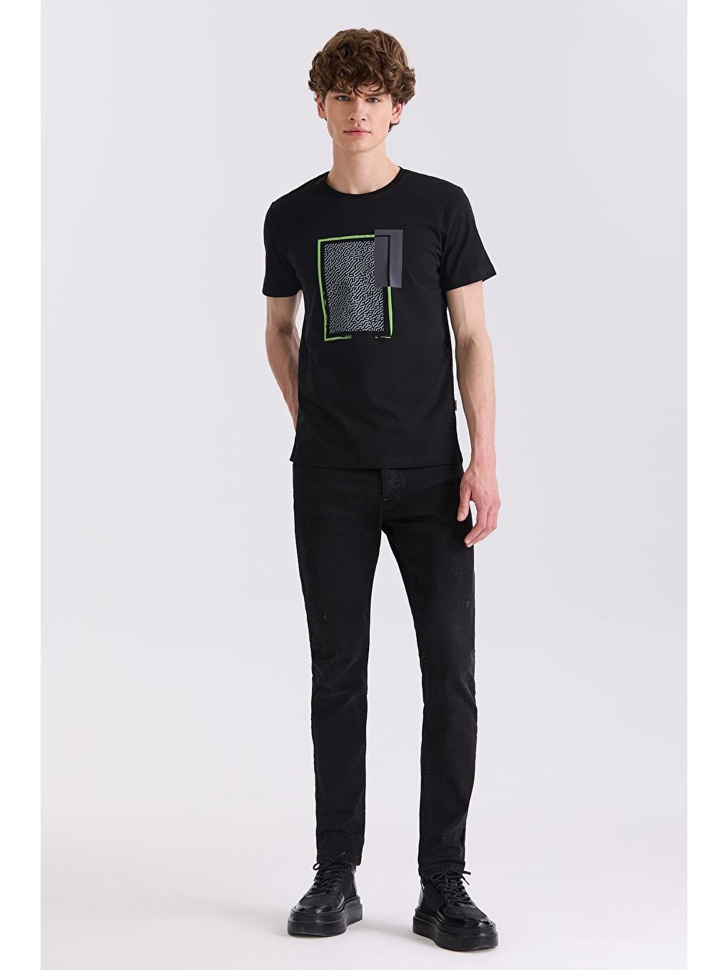 Siyah Slim Fit Bisiklet Yaka T-Shirt-1