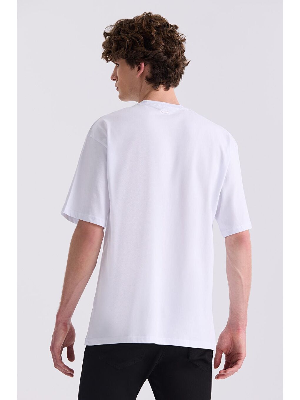 Beyaz Baskılı Bisiklet Yaka T-Shirt-3