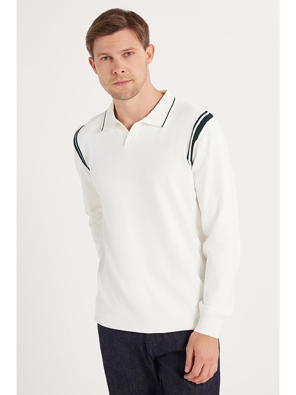Erkek Slim Fit Dar Kesim Uzun Kol Polo Yaka Çizgili Beyaz Kazak-3