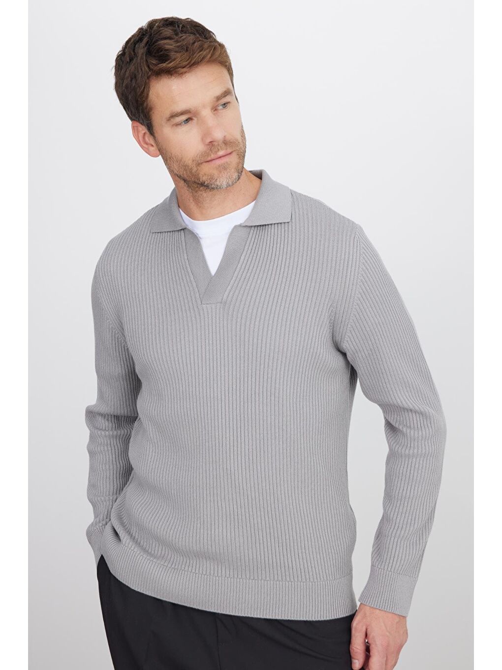 Erkek Standart Fit Normal Kesim Pamuklu Polo V Yaka Gri Kazak-4